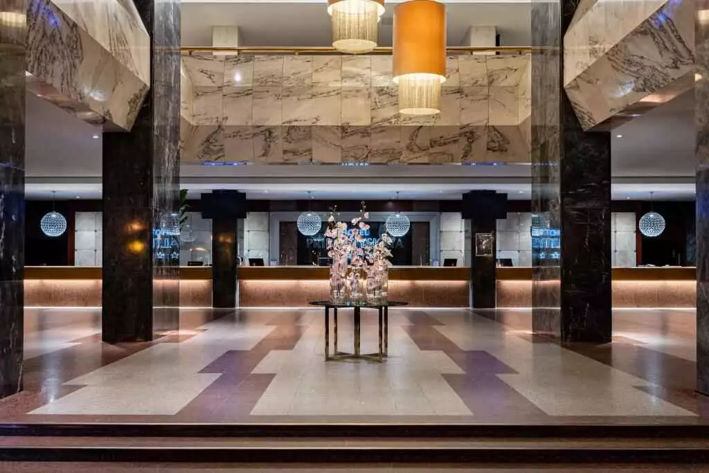 هتل وگا ایزمایلووو